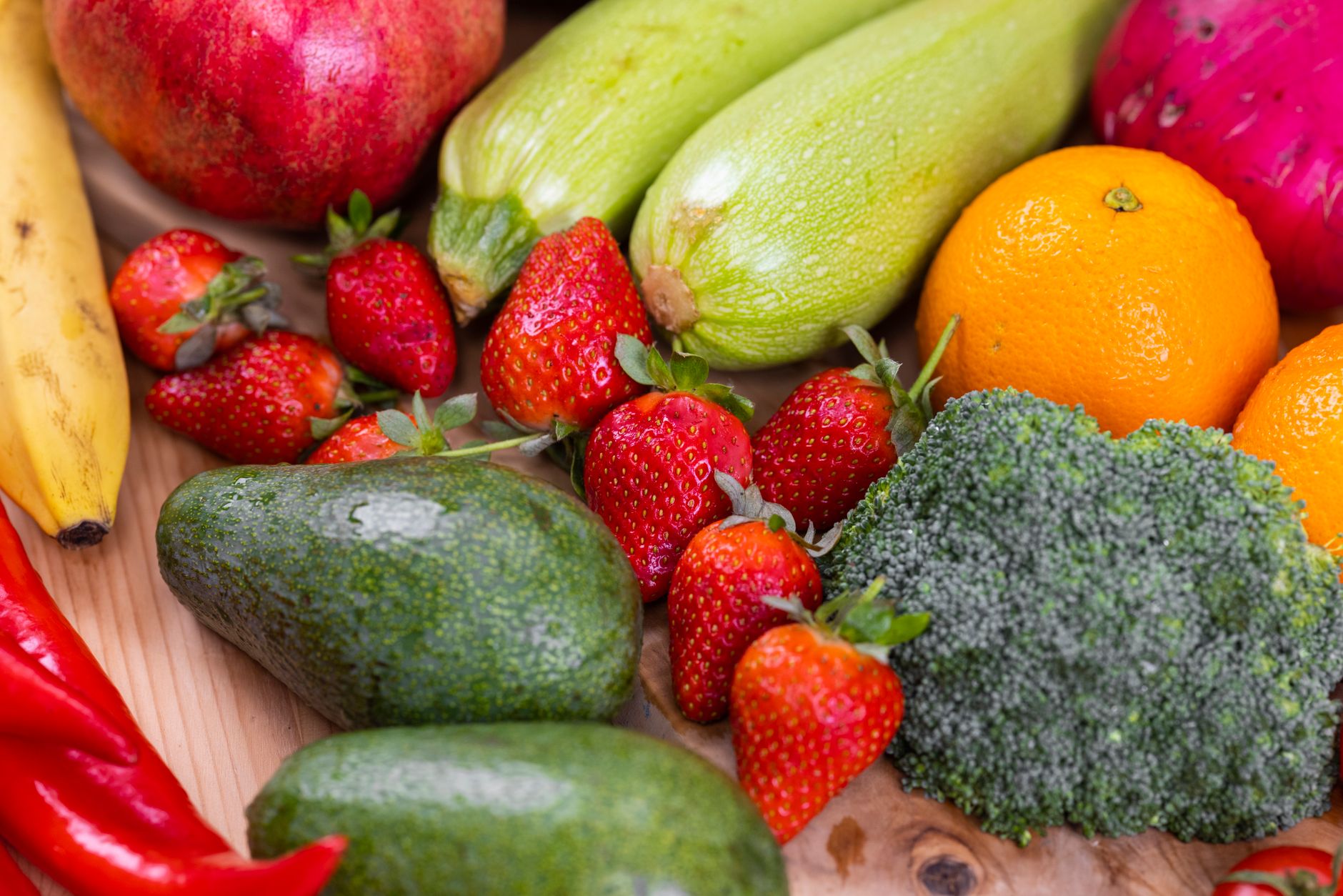 Colourful plate of heart-healthy vegetables and fruits for cardiac diet