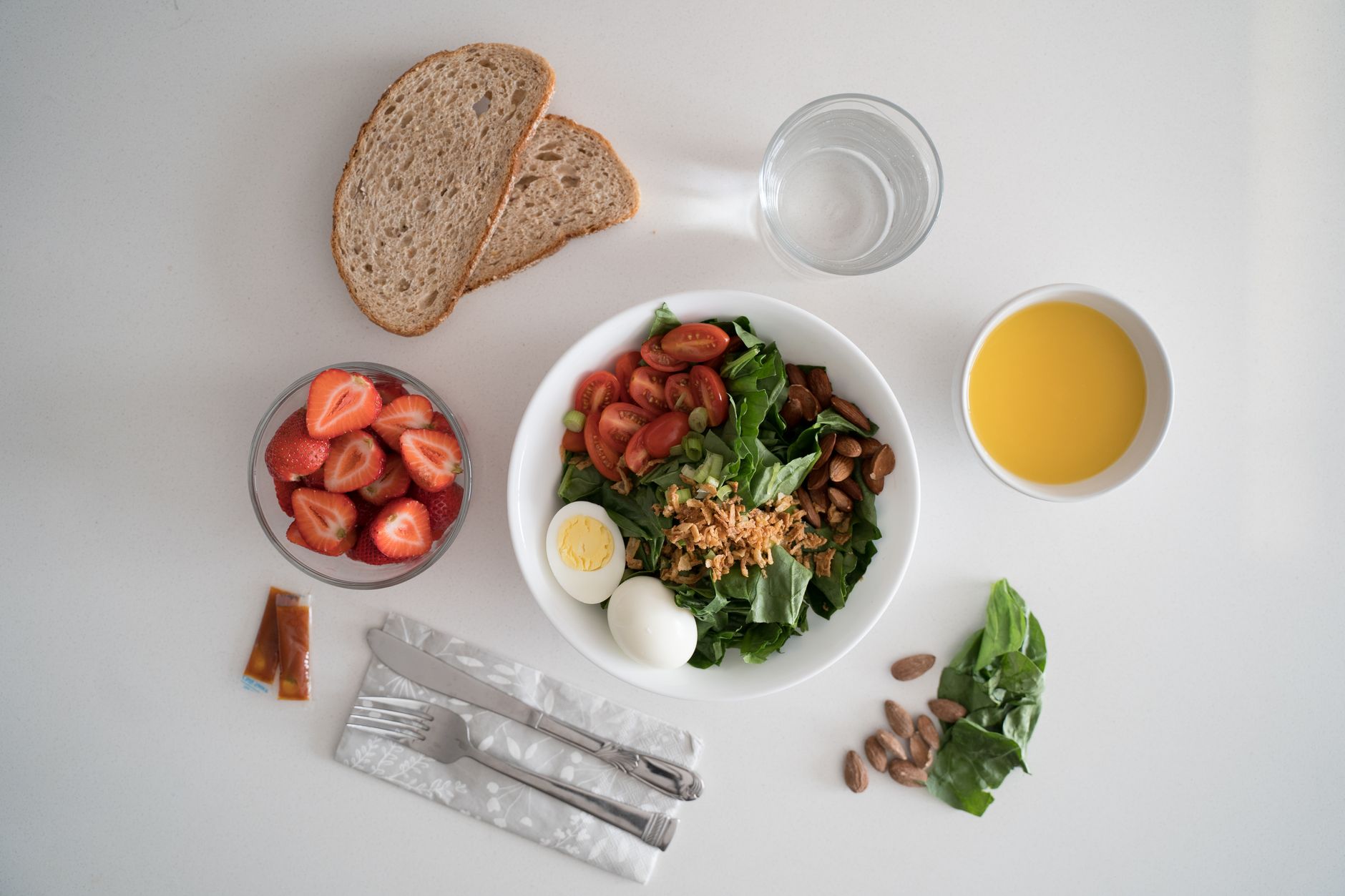 Bananas, spinach and almonds — everyday foods rich in potassium and magnesium