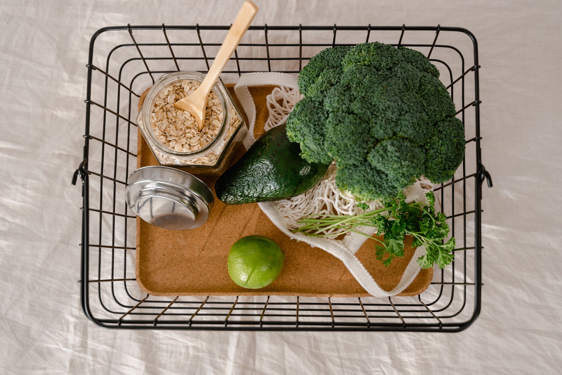 Colourful healthy meal prep with vegetables and whole grains to support heart health