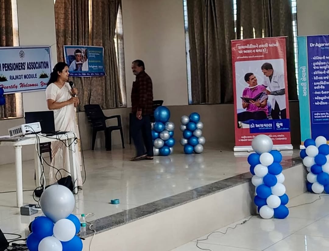 Dr. Nikhila Pachani Speaks on Heart Health for Elderly at SBI Pensioners' Association, Rajkot — image 6