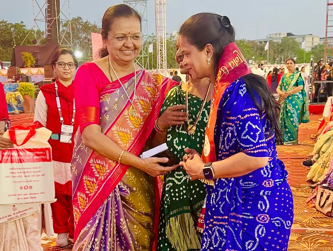 Dr. Nikhila Pachani Felicitated at Manav Utkarsh Mahotsav 2026 Women's Celebration — image 2